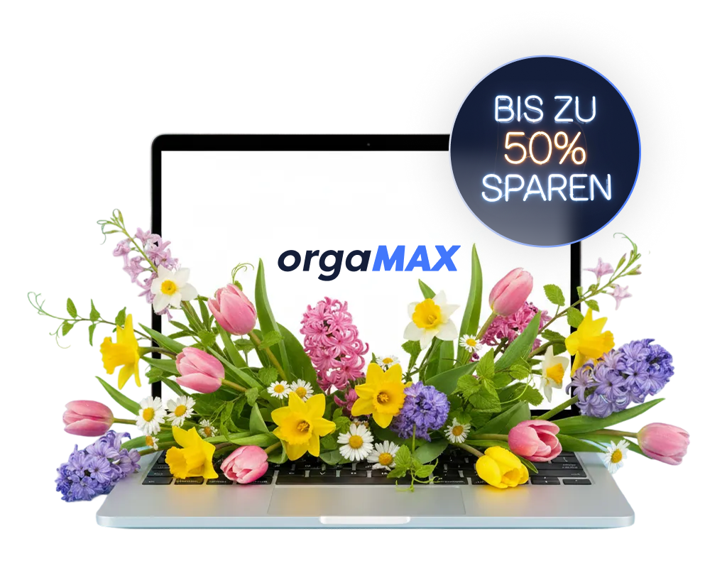 Ein Laptop mit dem orgaMAX Logo auf dem Bildschirm. Aus dem Laptop wachsen Blumen. Rechts oben ein Rabattbanner mit dem Text "Bis zu 50 % sparen"